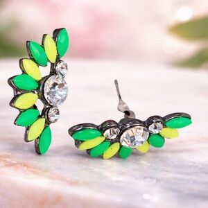 NWOT Amrita Singh Earrings